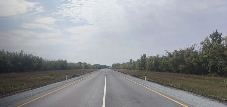 В&nbsp;Одесском районе Омской области обновили дорогу к&nbsp;границе с&nbsp;Казахстаном