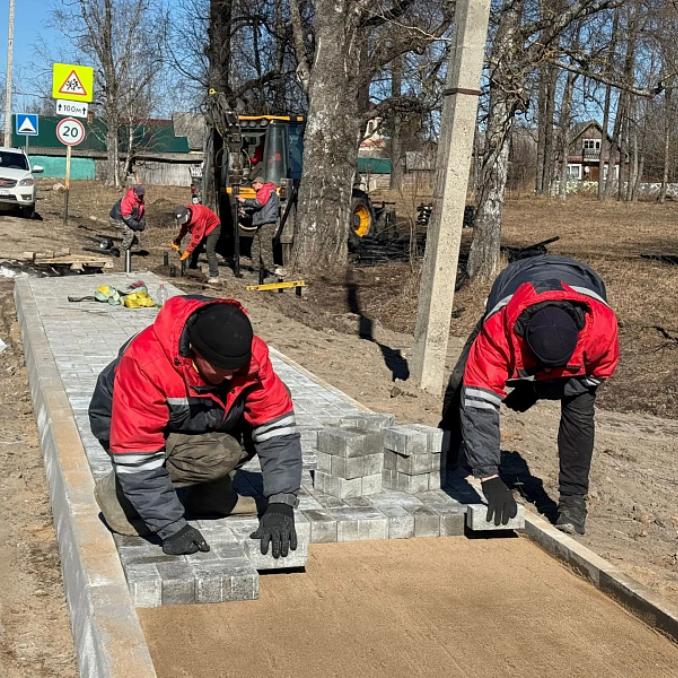 В&nbsp;Каргополе приступили к&nbsp;благоустройству пешеходного тротуара