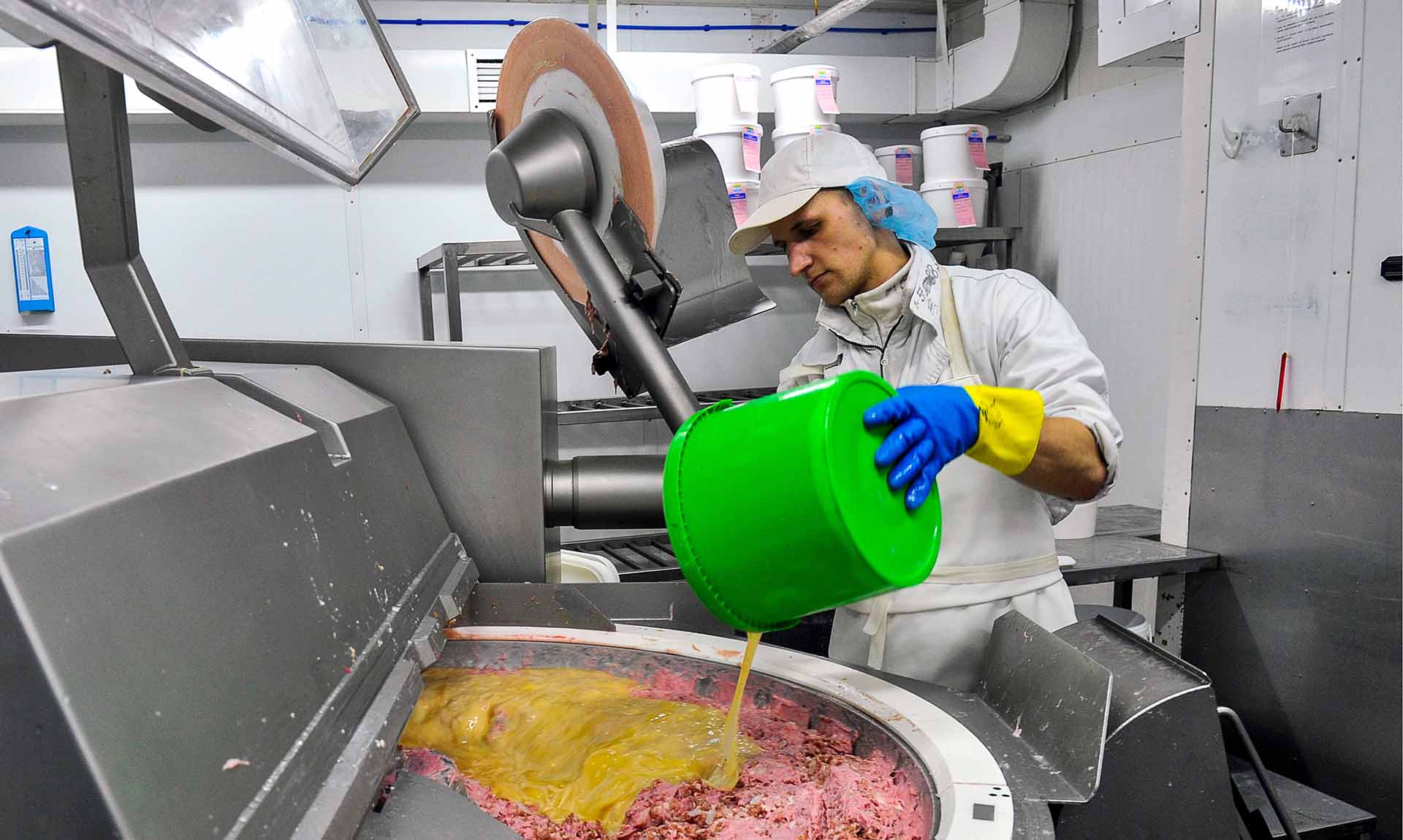 Производитель мясных изделий на&nbsp;Алтае повысит производительность труда