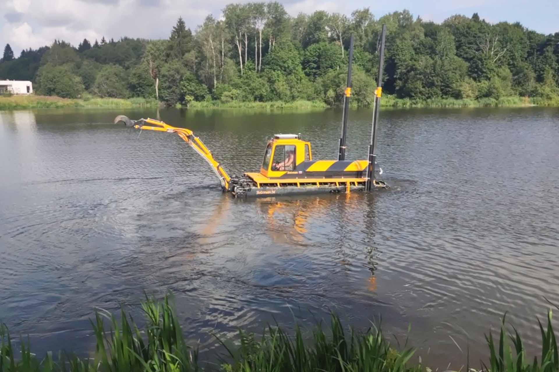 В&nbsp;Московской области расчистили водоем Троицкие озерки