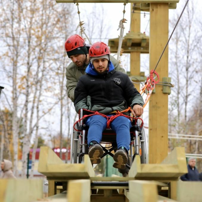 В&nbsp;Югре открылся первый инклюзивный веревочный парк