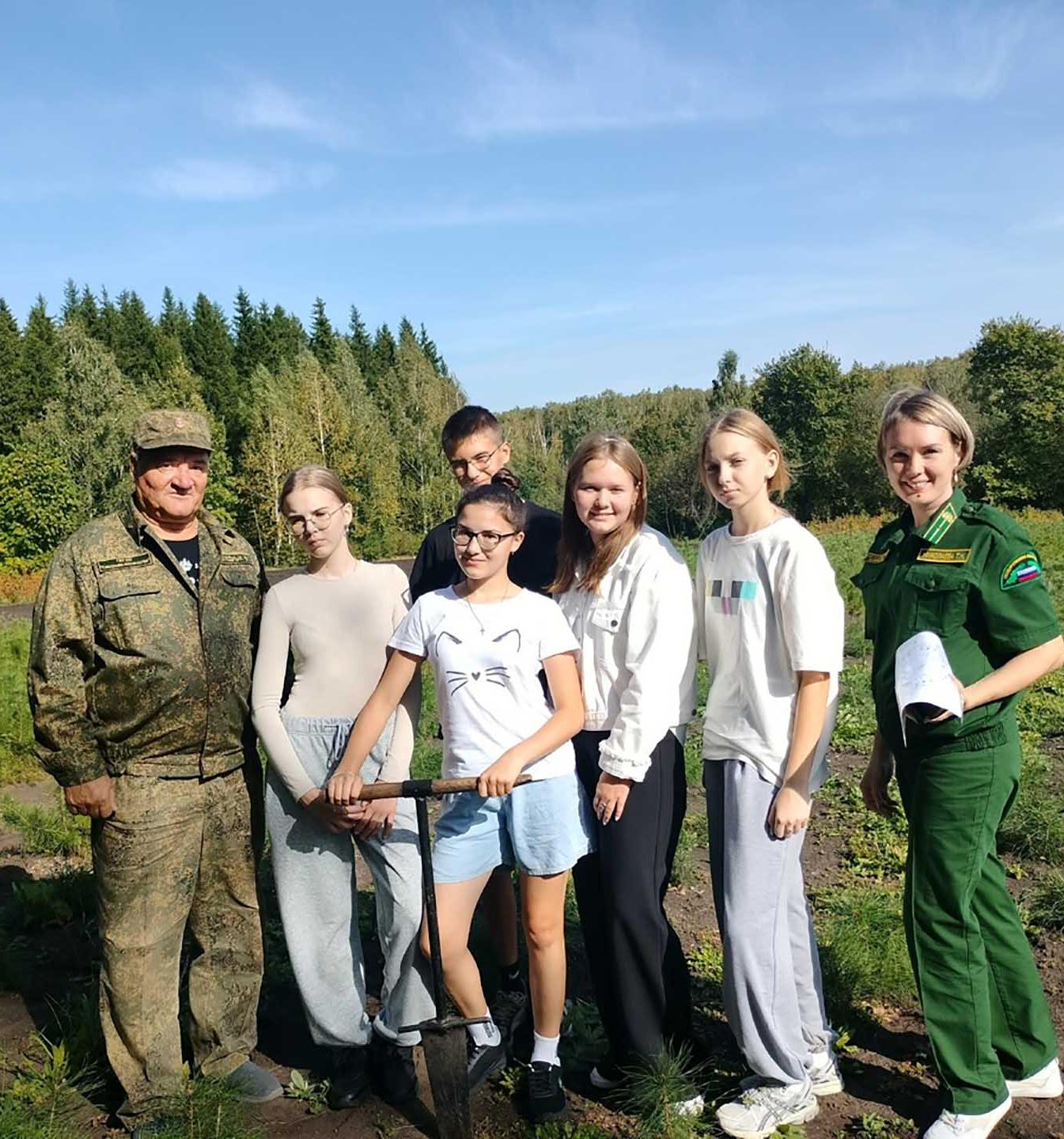 Школьники Самарской области изучили процесс выращивания лесных культур