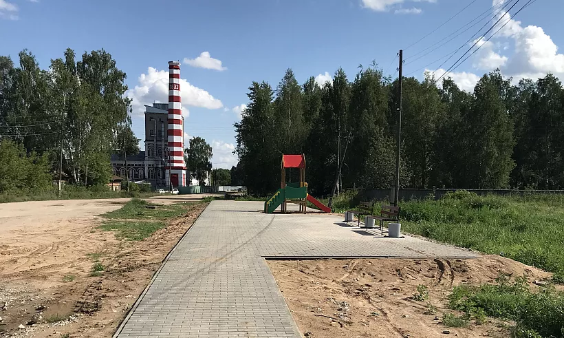 В&nbsp;кировском селе Лазарево благоустроили центральную площадь