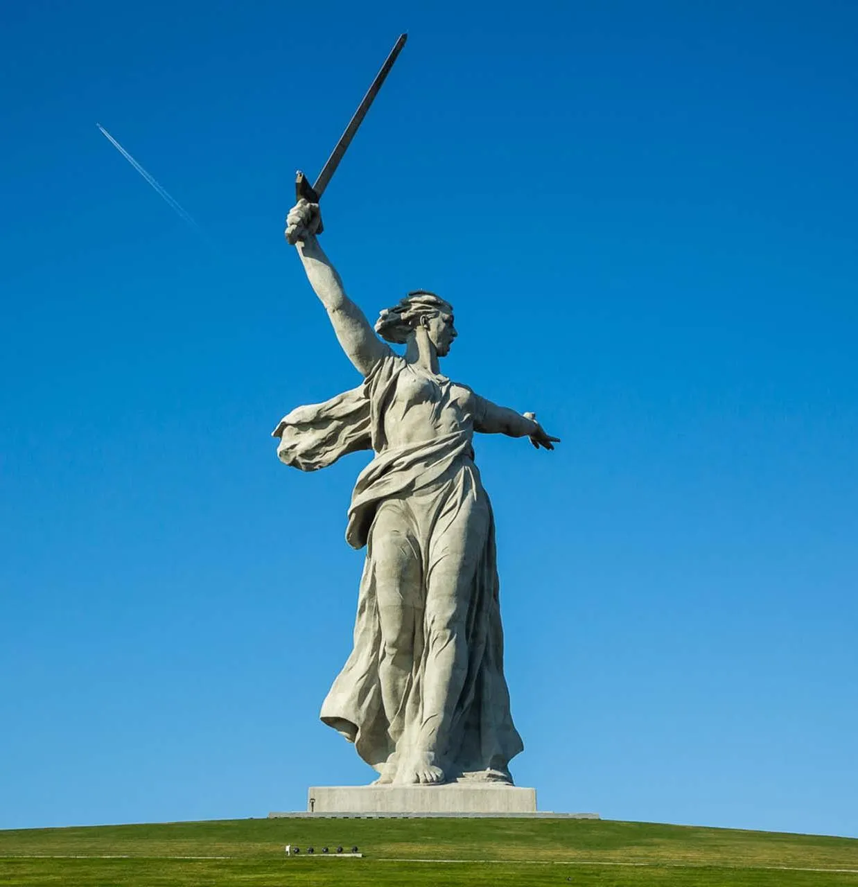 Патриотический маршрут Волгоградской области вошел в&nbsp;сборник &laquo;Путь героя&raquo;