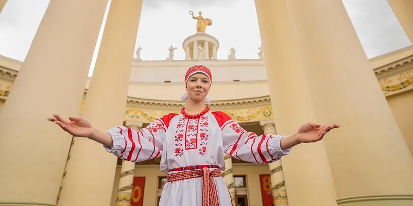 В&nbsp;Москве представили коллекции российских и&nbsp;зарубежных дизайнеров