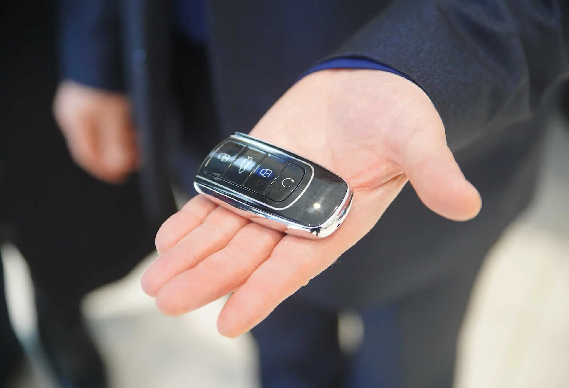 Многодетные семьи в&nbsp;Кузбассе получили бесплатные автомобили