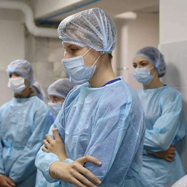 Школьники из&nbsp;Алейска посетили с&nbsp;экскурсией больницу в&nbsp;Барнауле