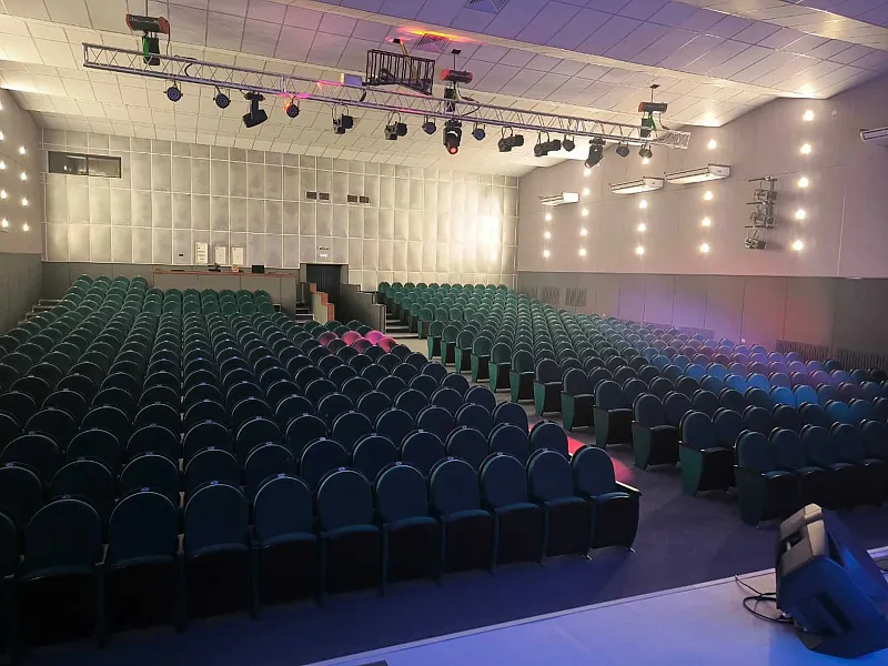 В&nbsp;Доме культуры станицы Елизаветинской на&nbsp;Кубани обновили зрительный зал