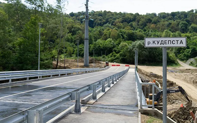 В&nbsp;Сочи построили новый мост через реку Кудепста