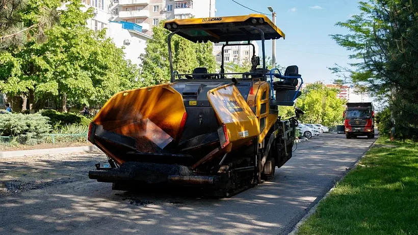 В&nbsp;Краснодаре обновят дорожное покрытие на&nbsp;Платановом бульваре