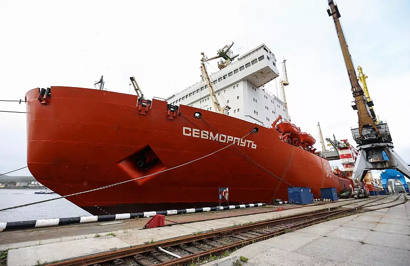 Росатомфлот утвердил рейсы контейнеровоза &laquo;Севморпуть&raquo; на&nbsp;Дальний Восток