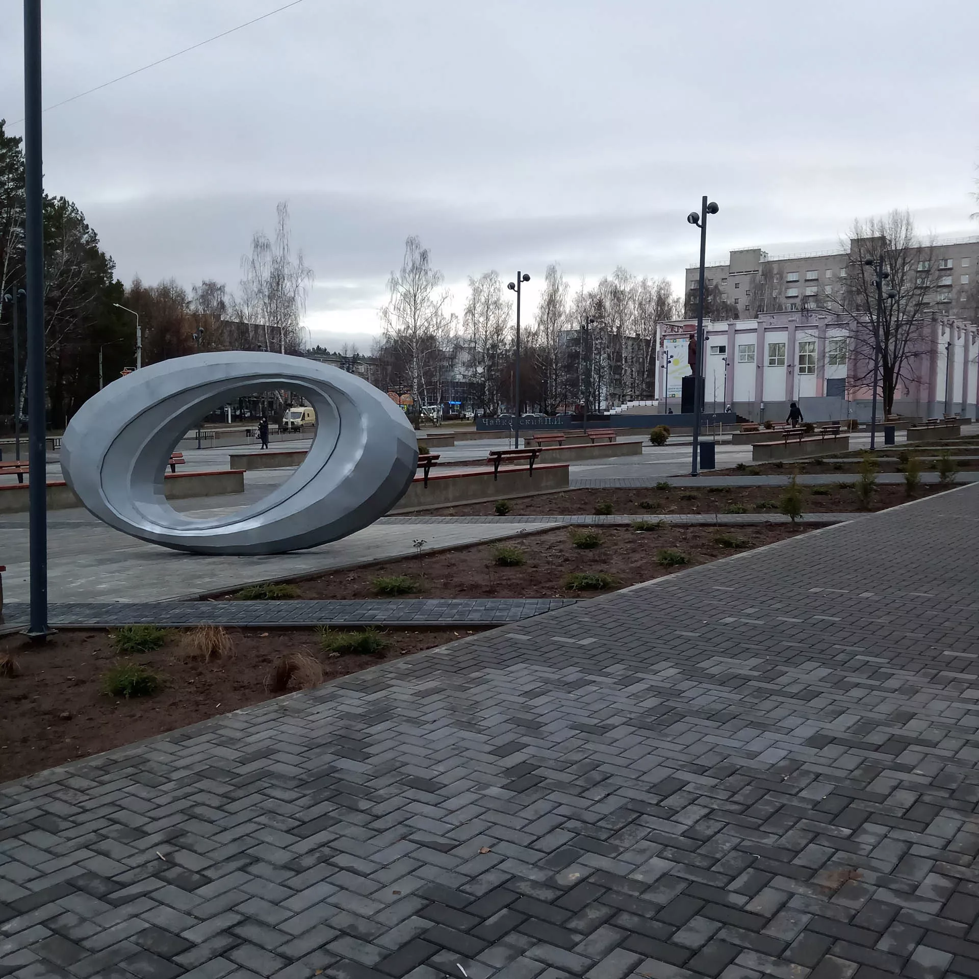 В&nbsp;городе Чайковском Пермского края благоустроили площадь Искусств