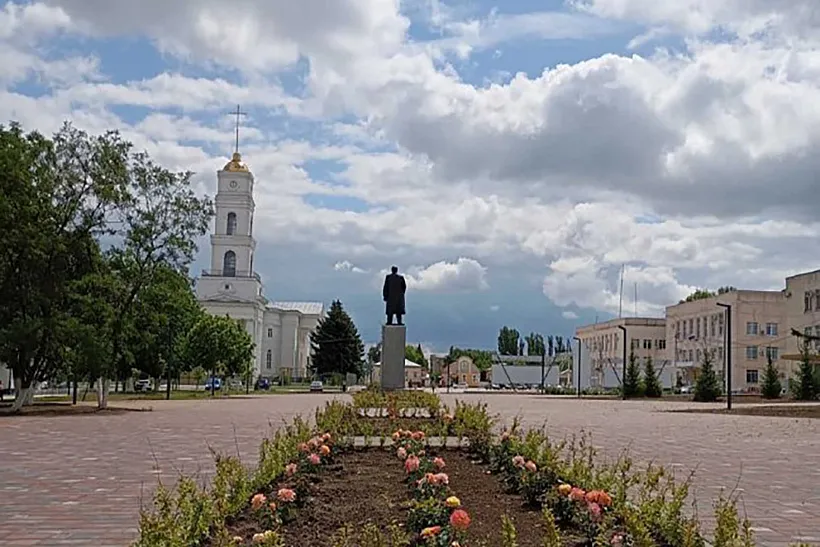 В&nbsp;городе Марксе под&nbsp;Саратовом благоустроили сквер и&nbsp;пешеходную зону