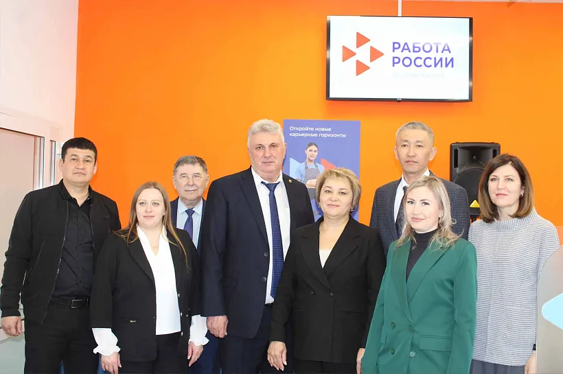 В&nbsp;селе Сакмара Оренбургской области открыли обновленный кадровый центр