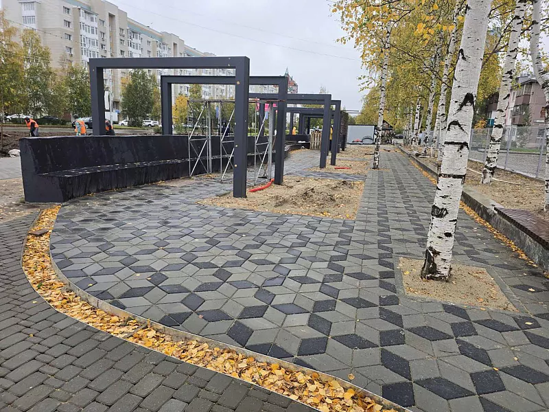 В&nbsp;Сургуте завершают благоустройство территории