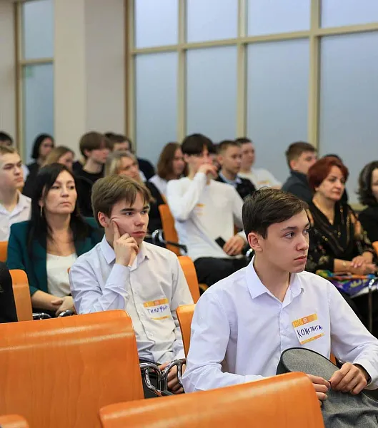 Почти 300&nbsp;школьников приняли участие в&nbsp;интенсиве &laquo;ИТ-полдник&raquo; в&nbsp;Ижевске