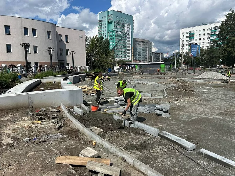 В&nbsp;Челябинске завершается благоустройство сквера на&nbsp;улице Молодогвардейцев