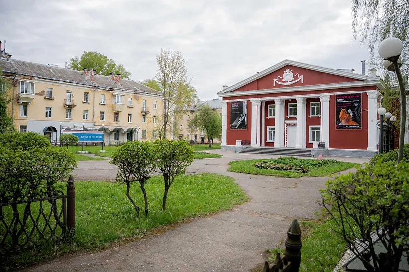 В&nbsp;Глазове в&nbsp;Удмуртии в&nbsp;этом году улучшат площадь у&nbsp;театра &laquo;Парафраз&raquo;
