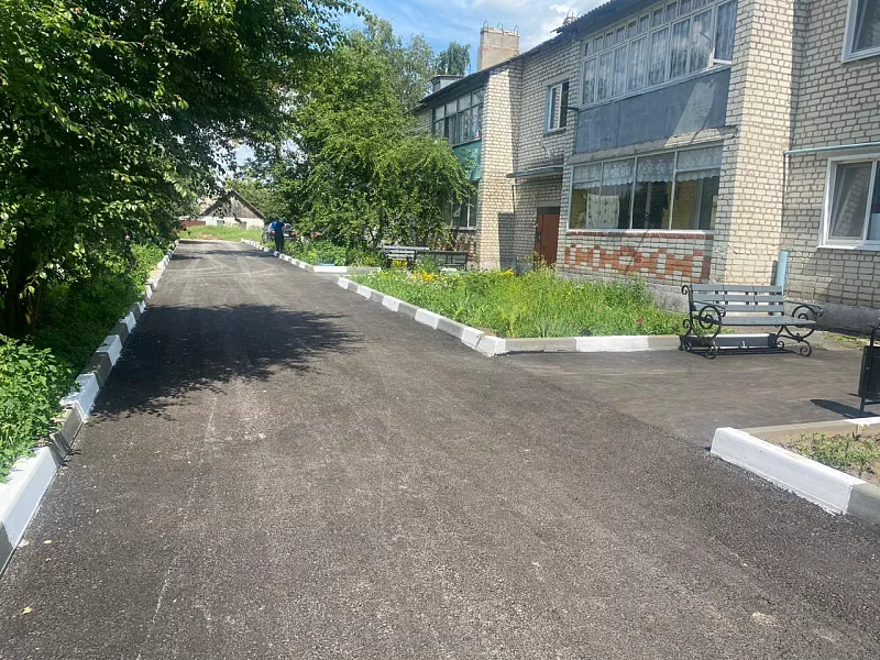 В&nbsp;Стародубе Брянской области благоустроили дворы у&nbsp;шести домов