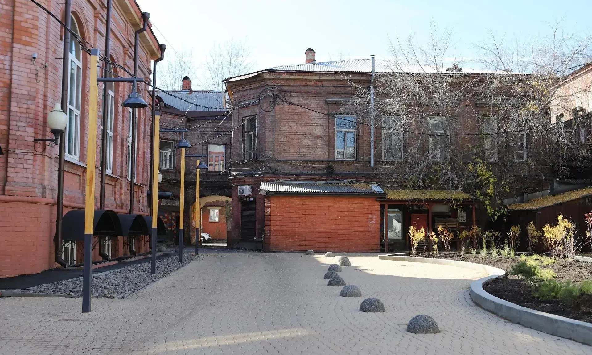  АДМИНИСТРАЦИЯ ГОРОДА ИРКУТСКА