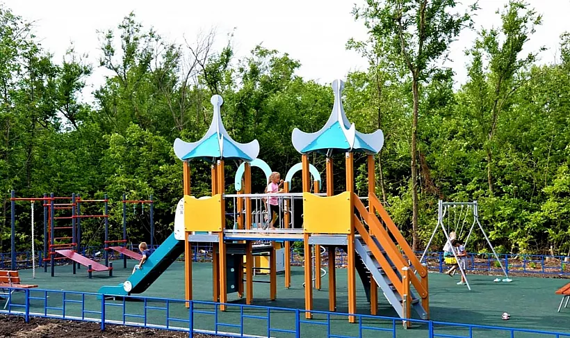 В&nbsp;самарском поселке Ленинском построили детскую площадку