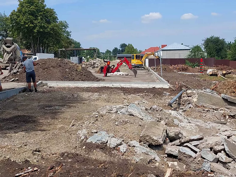 В&nbsp;ставропольской станице Староизобильной начали благоустраивать площадь