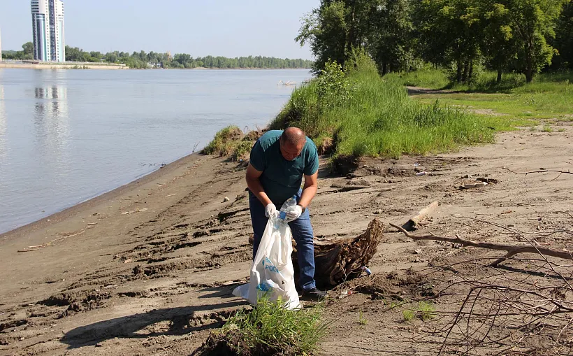 В&nbsp;Алтайском крае на&nbsp;берегу реки Оби прошла акция &laquo;Вода России&raquo;