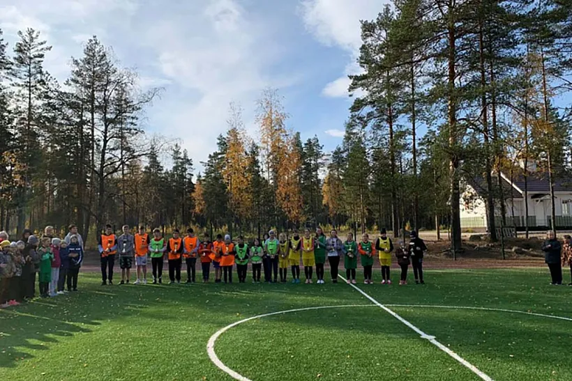 В&nbsp;Гавриловской школе под&nbsp;Санкт-Петербургом появилась новая спортплощадка