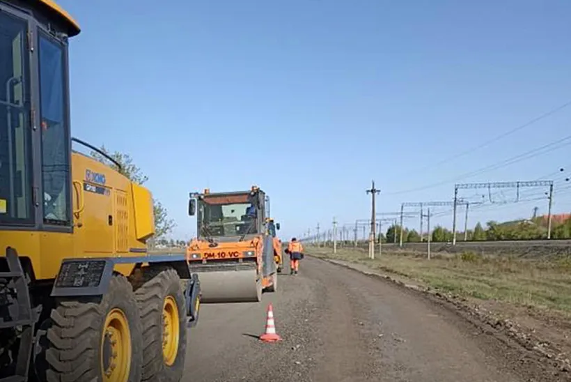 В&nbsp;Таврическом районе Омской области ремонтируют участок дороги