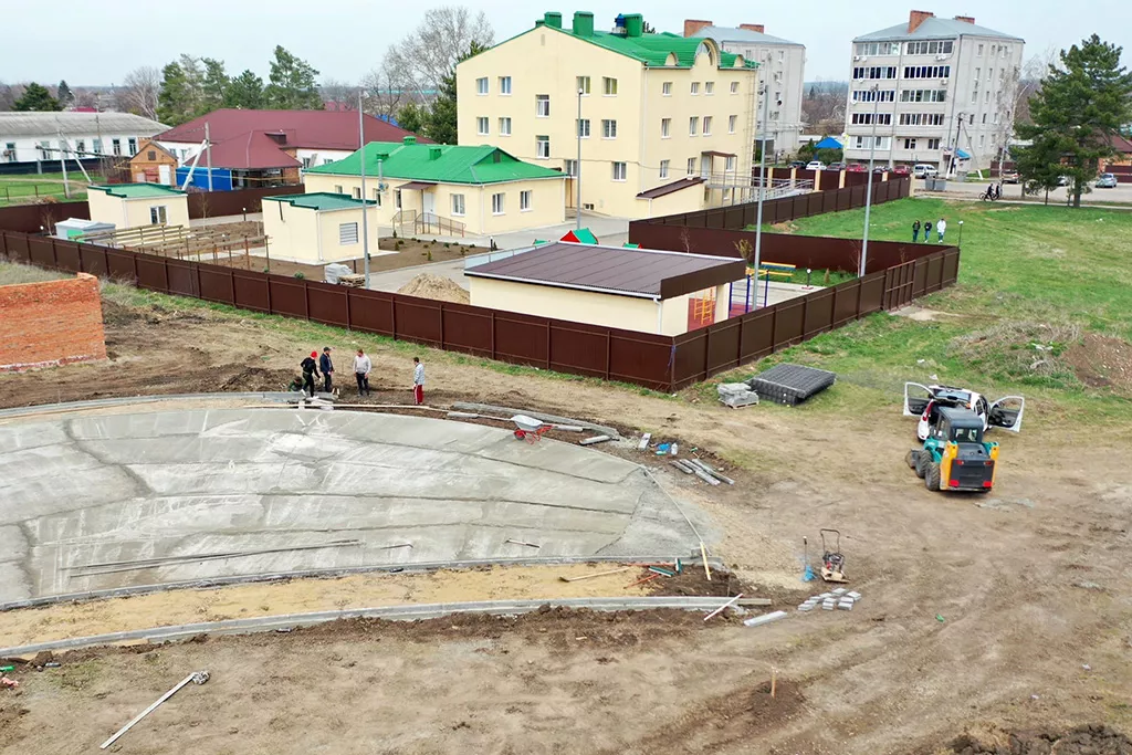 Администрация муниципального образования Ленинградский район
