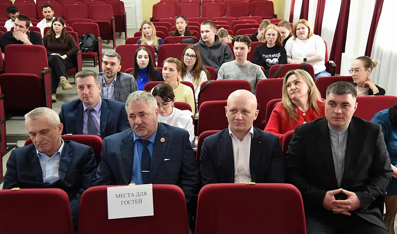 Студенты алтайского вуза встретились с&nbsp;представителями медучреждений