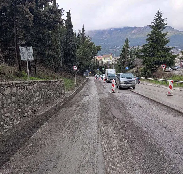 В&nbsp;Крыму начался ремонт участка дороги Ялта&nbsp;&mdash; Севастополь