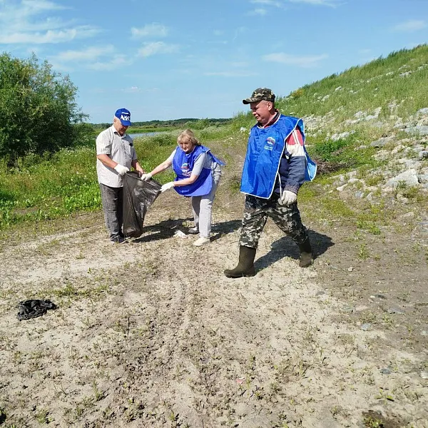 В&nbsp;Ялуторовском районе Тюменской области очистили берега водоемов