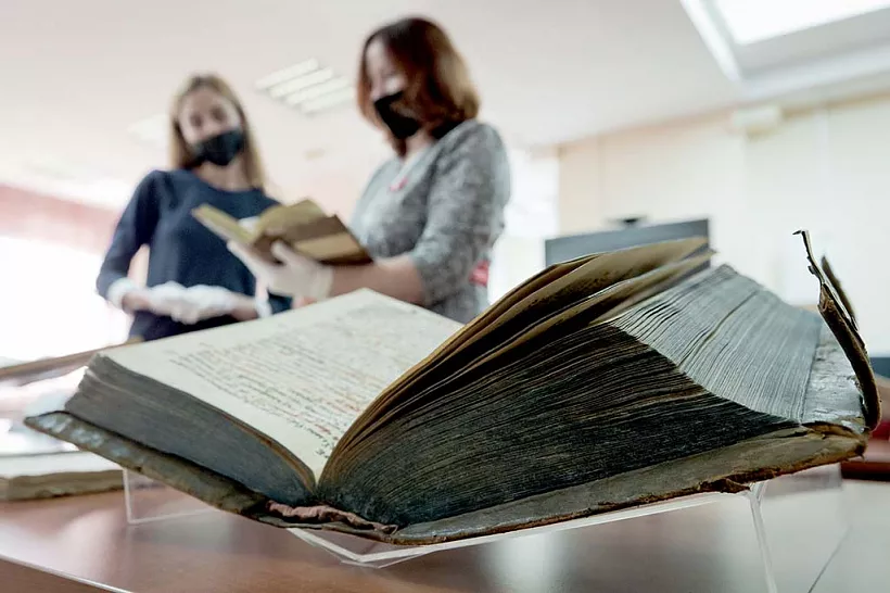 В&nbsp;Псковской области оцифровали более 30&nbsp;редких книжных памятников