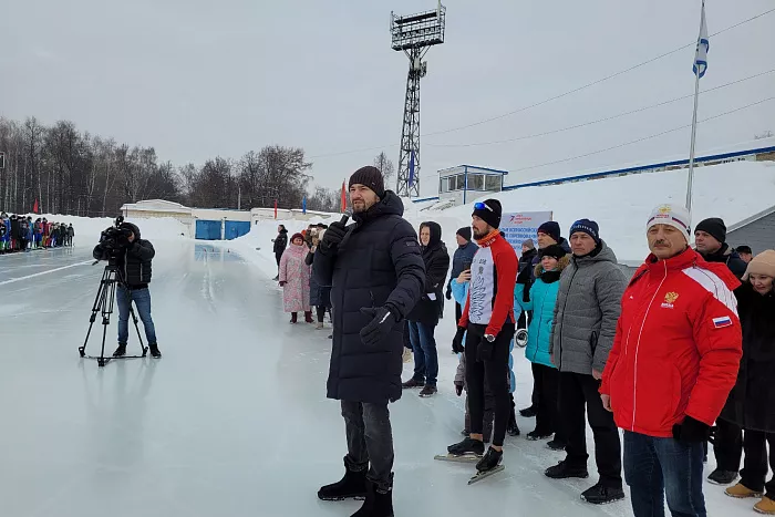 Около 300&nbsp;кировчан вышли на&nbsp;старт соревнований &laquo;Лед надежды нашей&raquo;