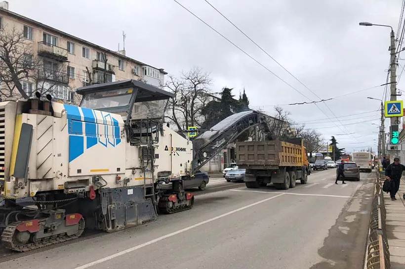 В&nbsp;Севастополе приступили к&nbsp;ремонту проспекта Героев Сталинграда