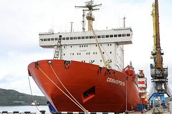 Свобода от&nbsp;заторов, пиратов и&nbsp;конфликтов: Россия развивает Севморпуть