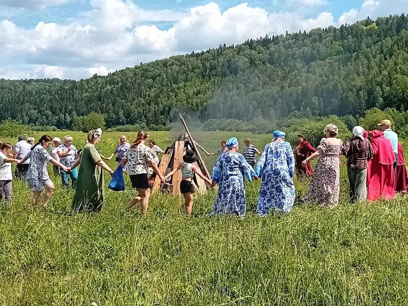 В&nbsp;деревне Тляково Пермского края состоялся праздник цветов