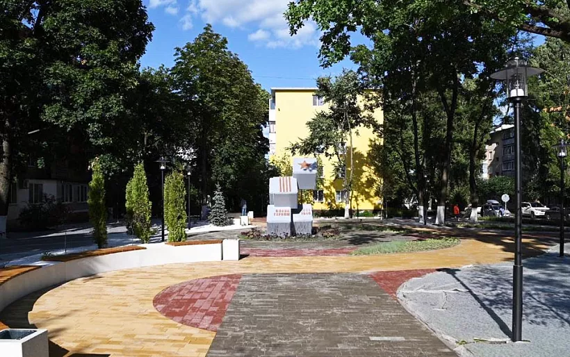 В&nbsp;Белгороде завершается благоустройство сквера на&nbsp;улице Садовой