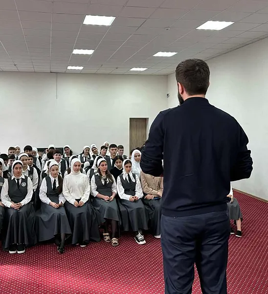 Старшеклассники Шали в&nbsp;Чечне узнали о&nbsp;Международной школе программирования