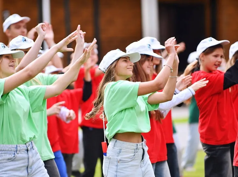 Около 18&nbsp;тысяч детей отдохнули в&nbsp;детских лагерях Смоленской области