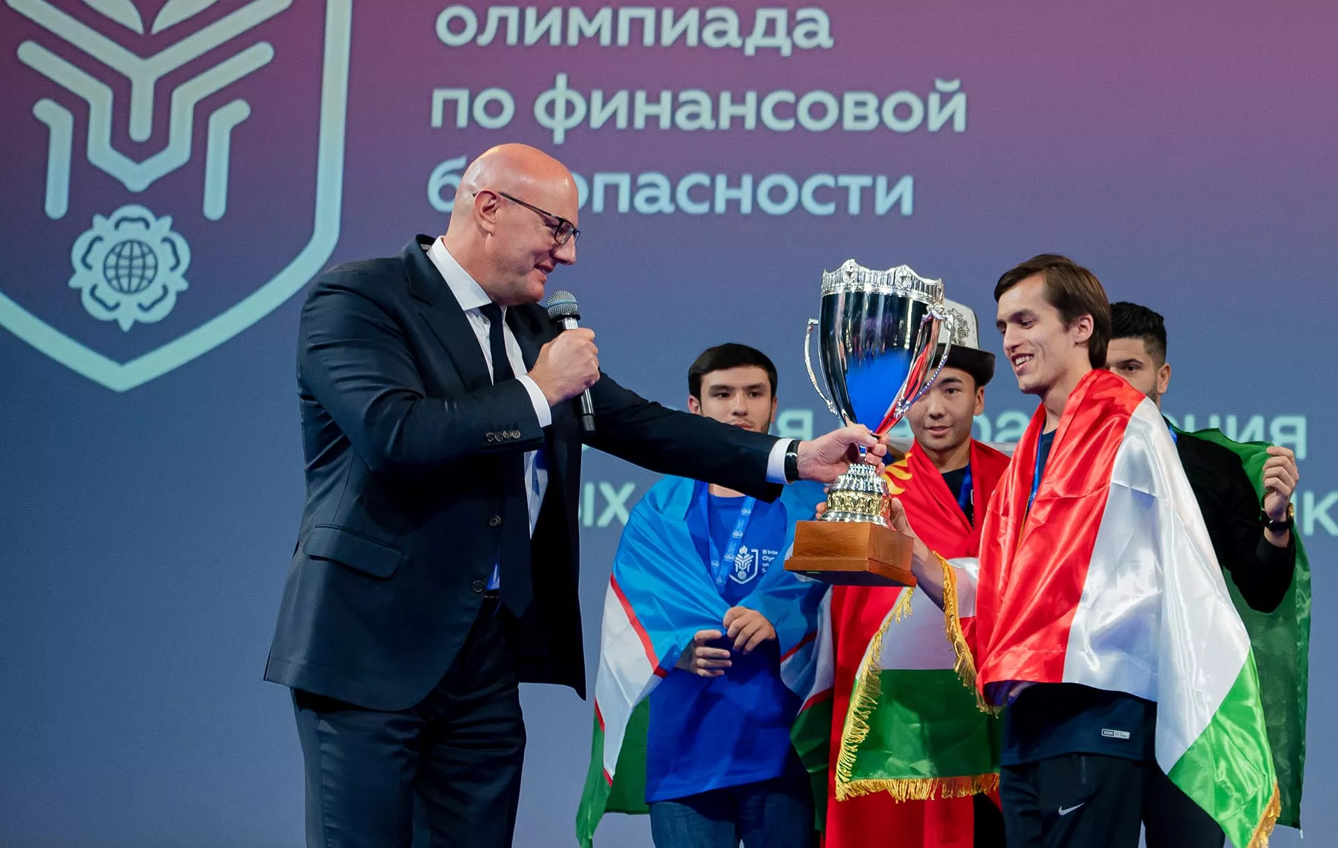 Аппарат заместителя председателя правительства.