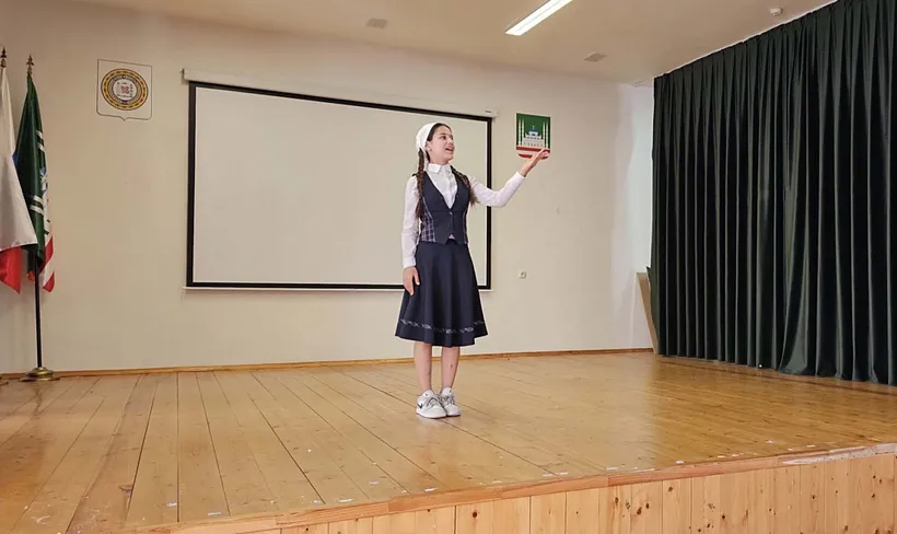 Школьница из&nbsp;Грозного победила в&nbsp;конкурсе &laquo;Единство и&nbsp;дружба народов&raquo;