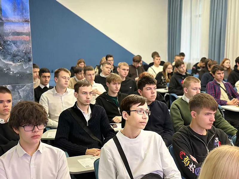 Липецкие учащиеся узнали о&nbsp;карьерных возможностях в&nbsp;дорожной отрасли