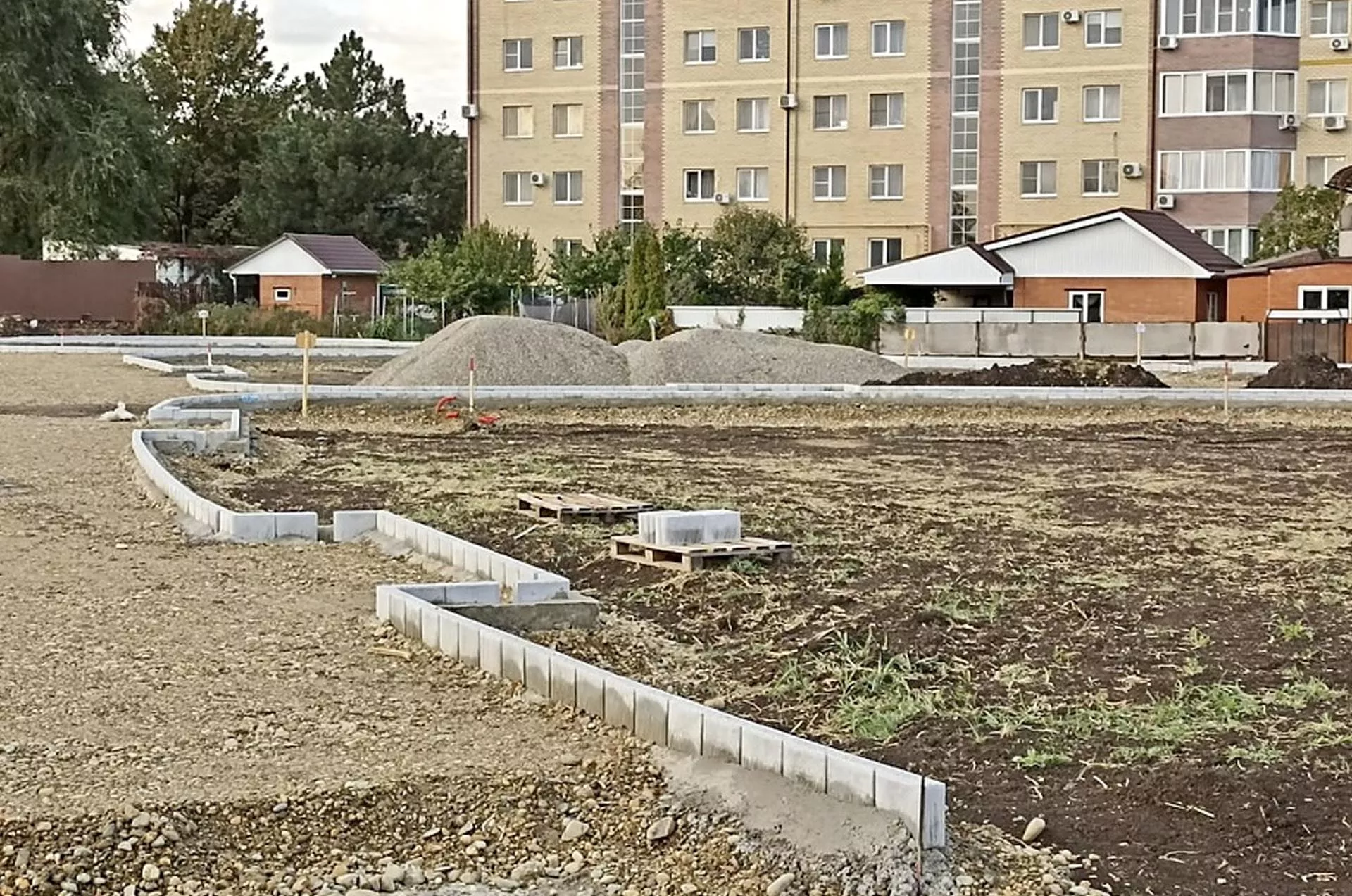 В&nbsp;кубанской станице Динской благоустраивают две зеленые зоны