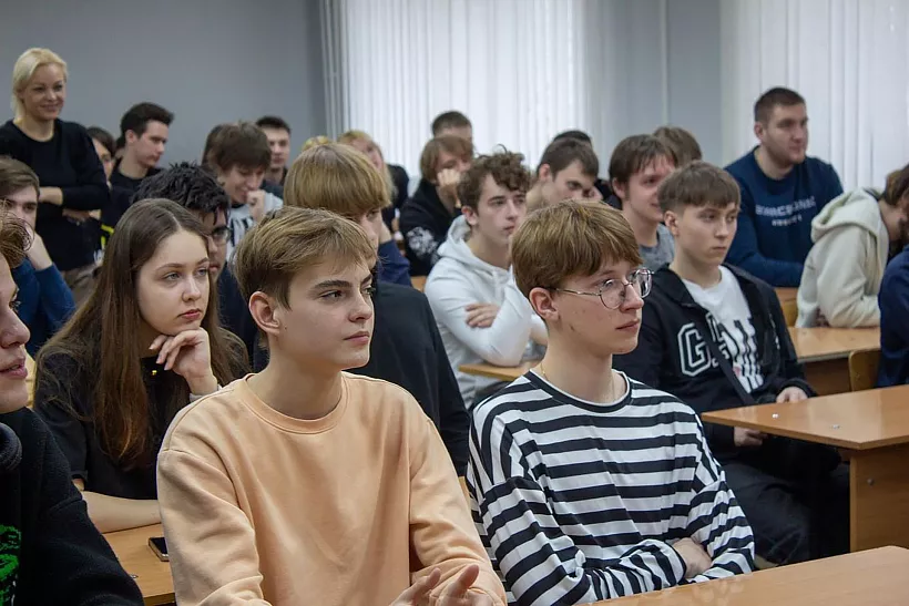 Студенты колледжа АлтГУ начали изучать бережливое производство
