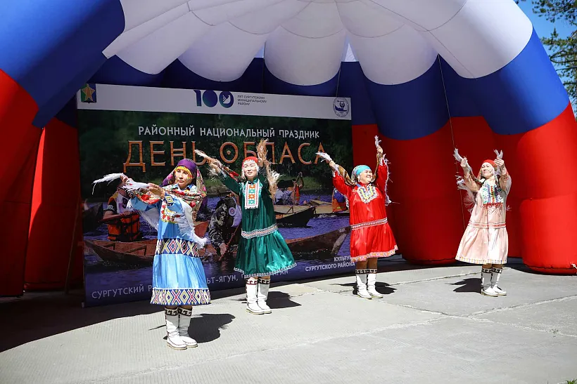 Гонки на&nbsp;сибирских гребных лодках прошли в&nbsp;Югре