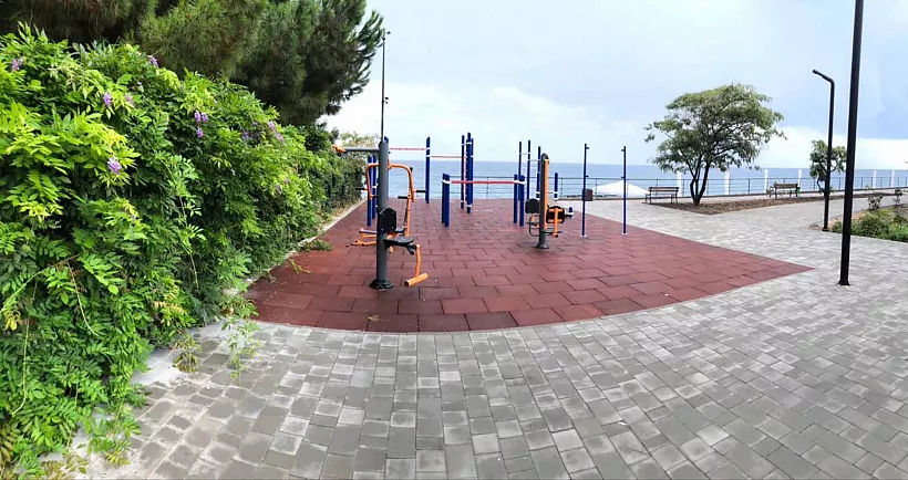 В&nbsp;Алуште благоустроили сквер в&nbsp;селе Солнечногорском