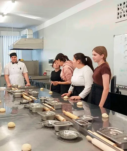 В&nbsp;Омске школьники посетили академию экономики и&nbsp;предпринимательства