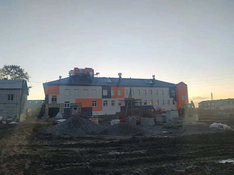В&nbsp;Мезени Архангельской области благоустраивают территорию больницы